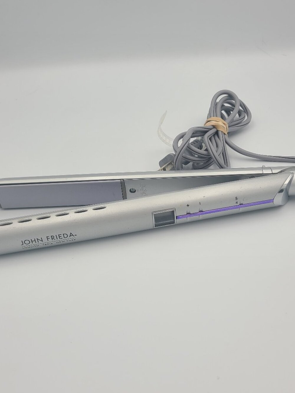 John Frieda JFS1R 1" Ionic Flat Iron Hair Straightener Frizz-Ease Sleek Finish
